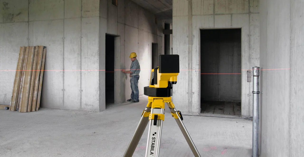 Stabila LA 180L Multi-Line Laser w/ Auto Alignment - Image 3