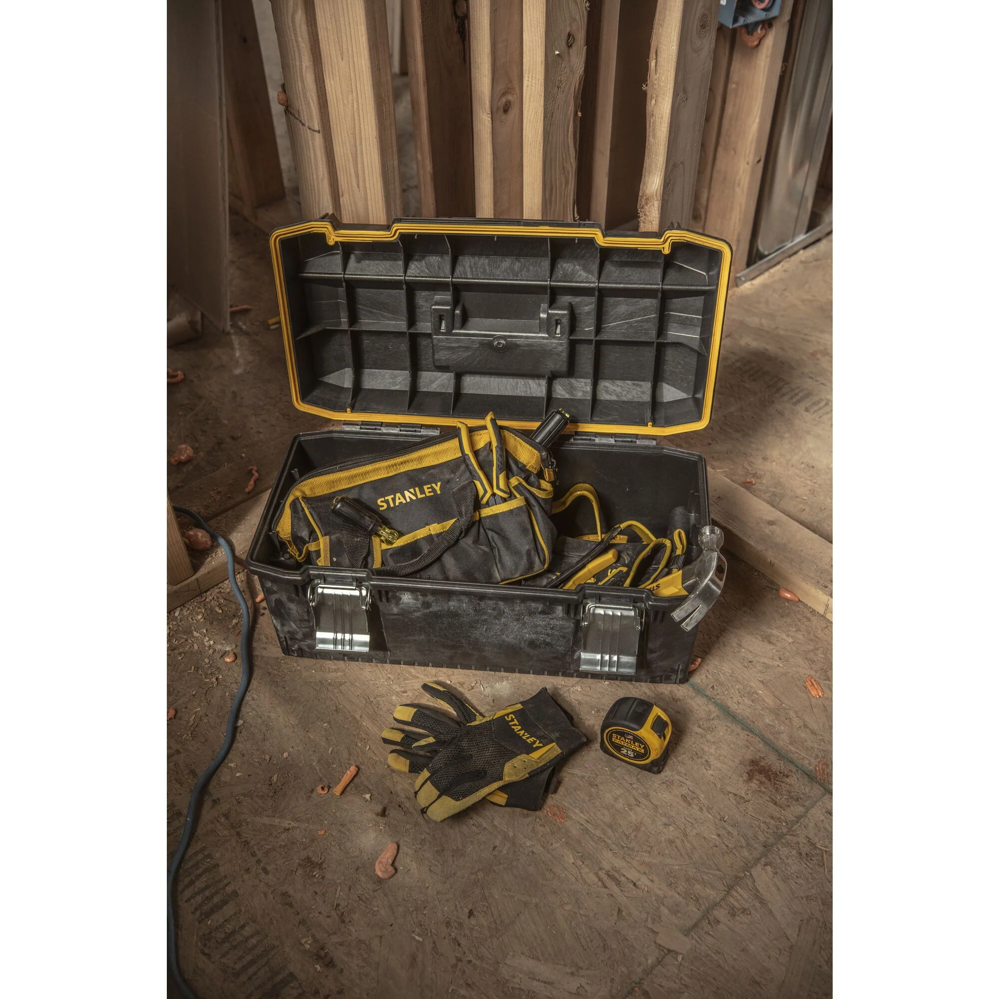 Stanley FatMax 28" Structural Foam Toolbox - Image 11