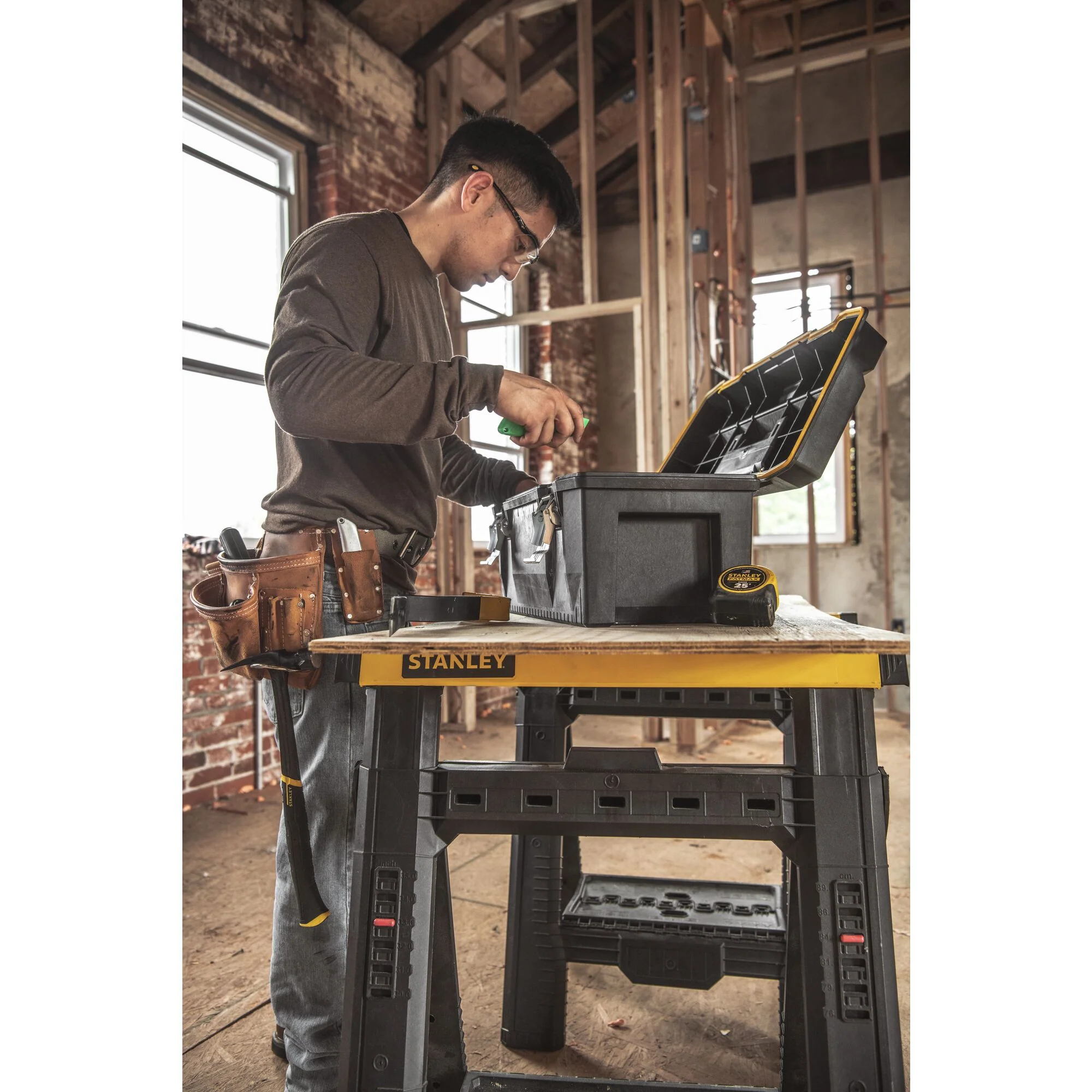 Stanley FatMax 28" Structural Foam Toolbox - Image 12