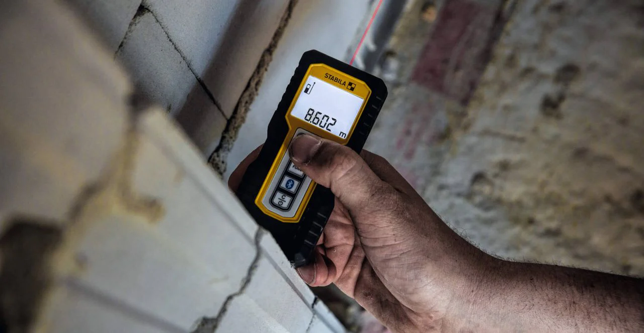 Stabila LD250BT 165ft Bluetooth Laser Distance Measurer - Image 5