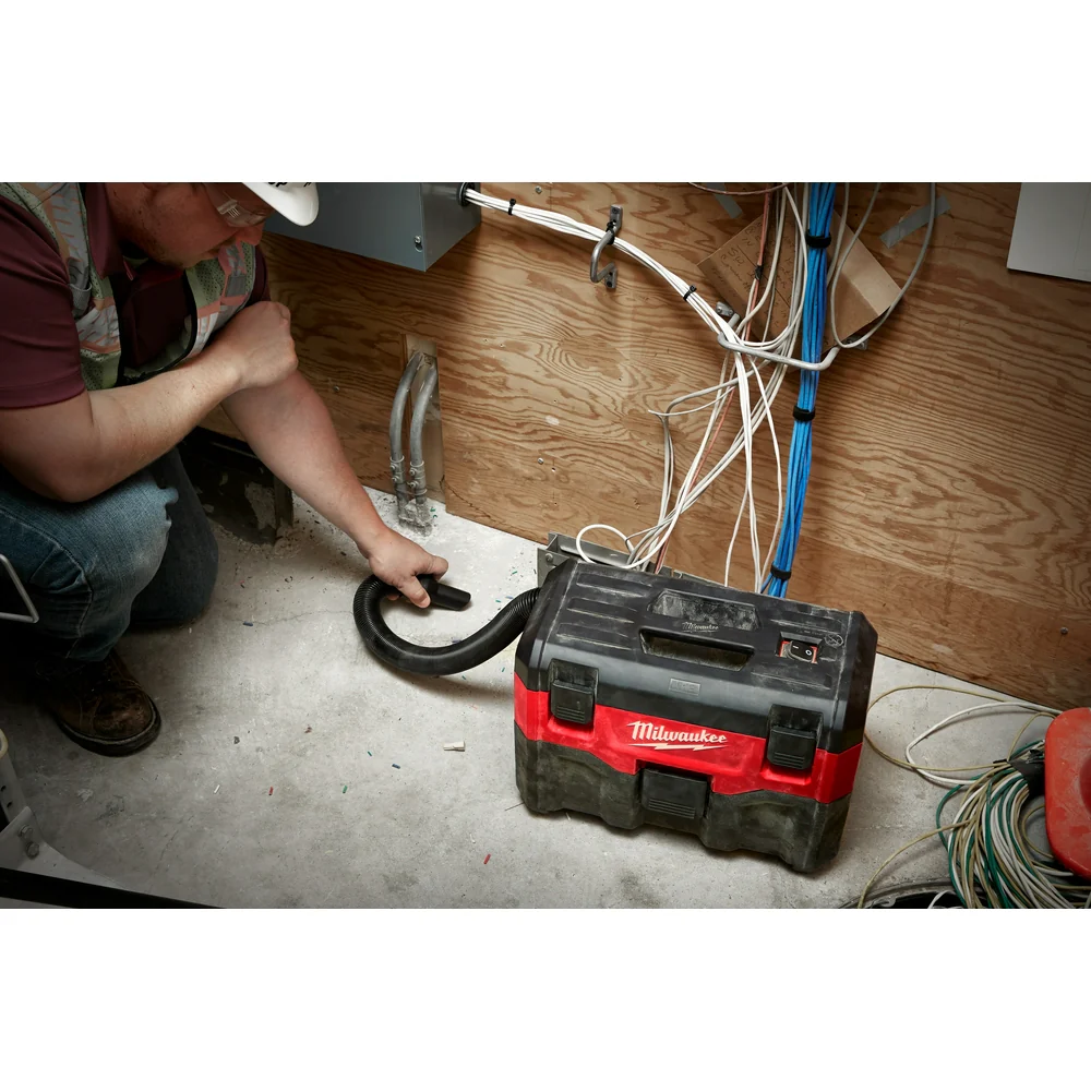 Milwaukee M18 Cordless 2-Gallon Wet/Dry Vacuum - Tool Only - Image 7