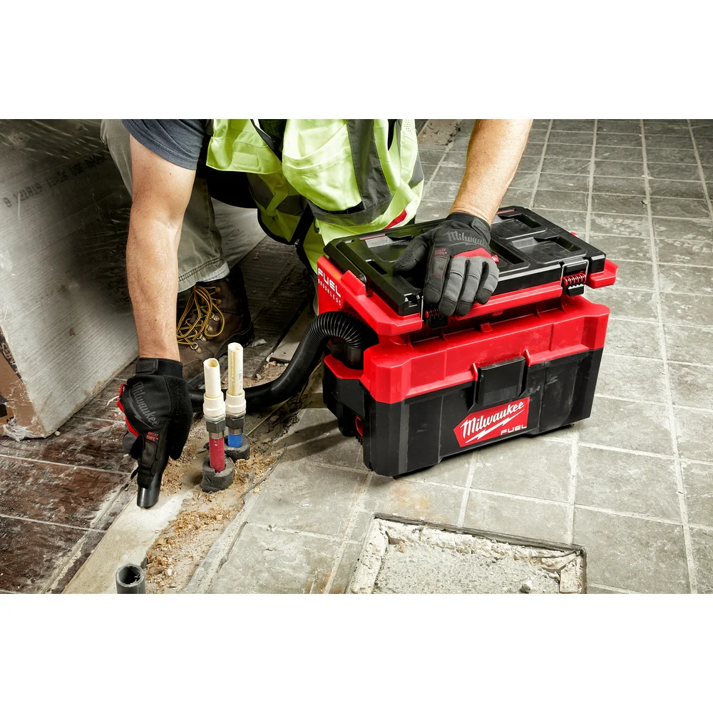 Milwaukee M18 FUEL Cordless PACKOUT 2.5 Gallon Wet/Dry Vacuum - Tool Only - Image 10
