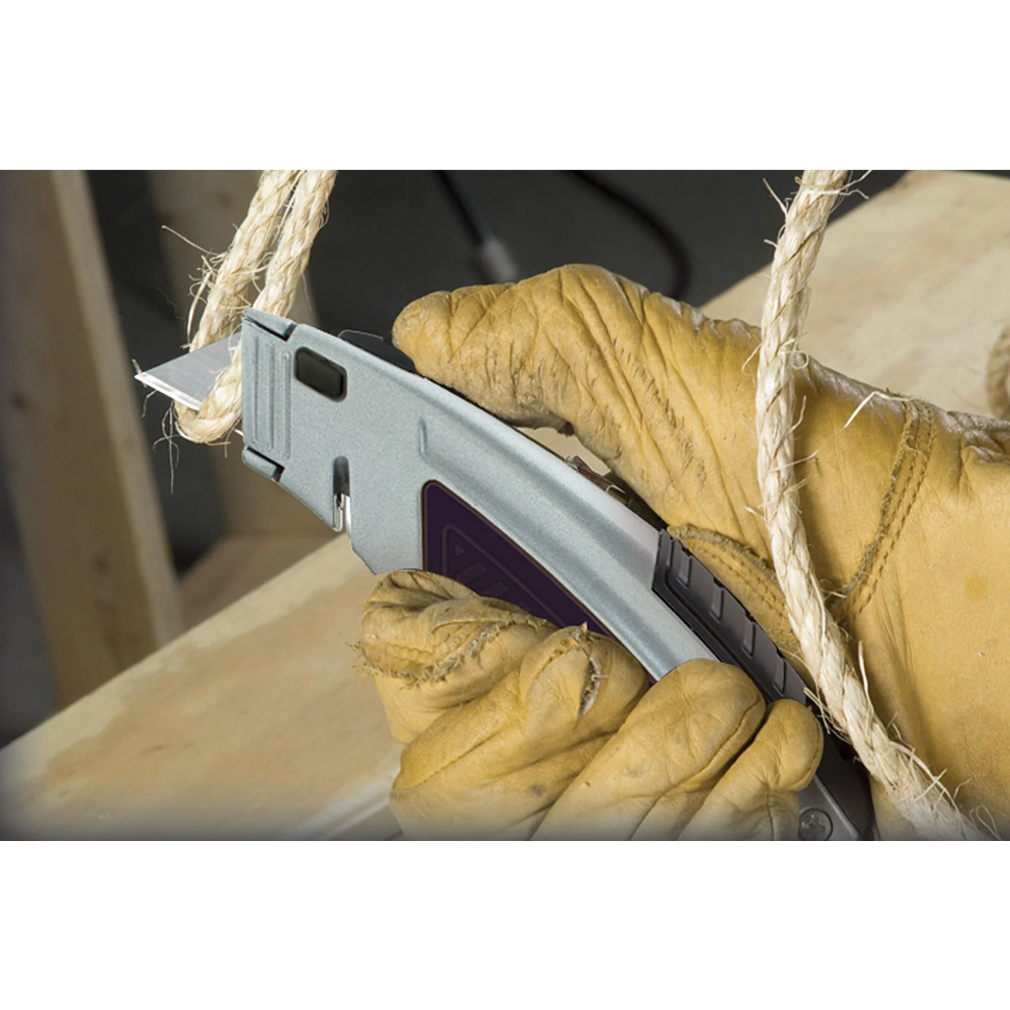 Stanley InstantChange Retractable Knife - Image 11