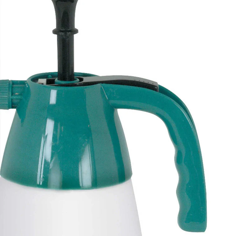 Chapin 48 oz. Industrial Cleaner/Degreaser Handheld Pump Sprayer - Image 5