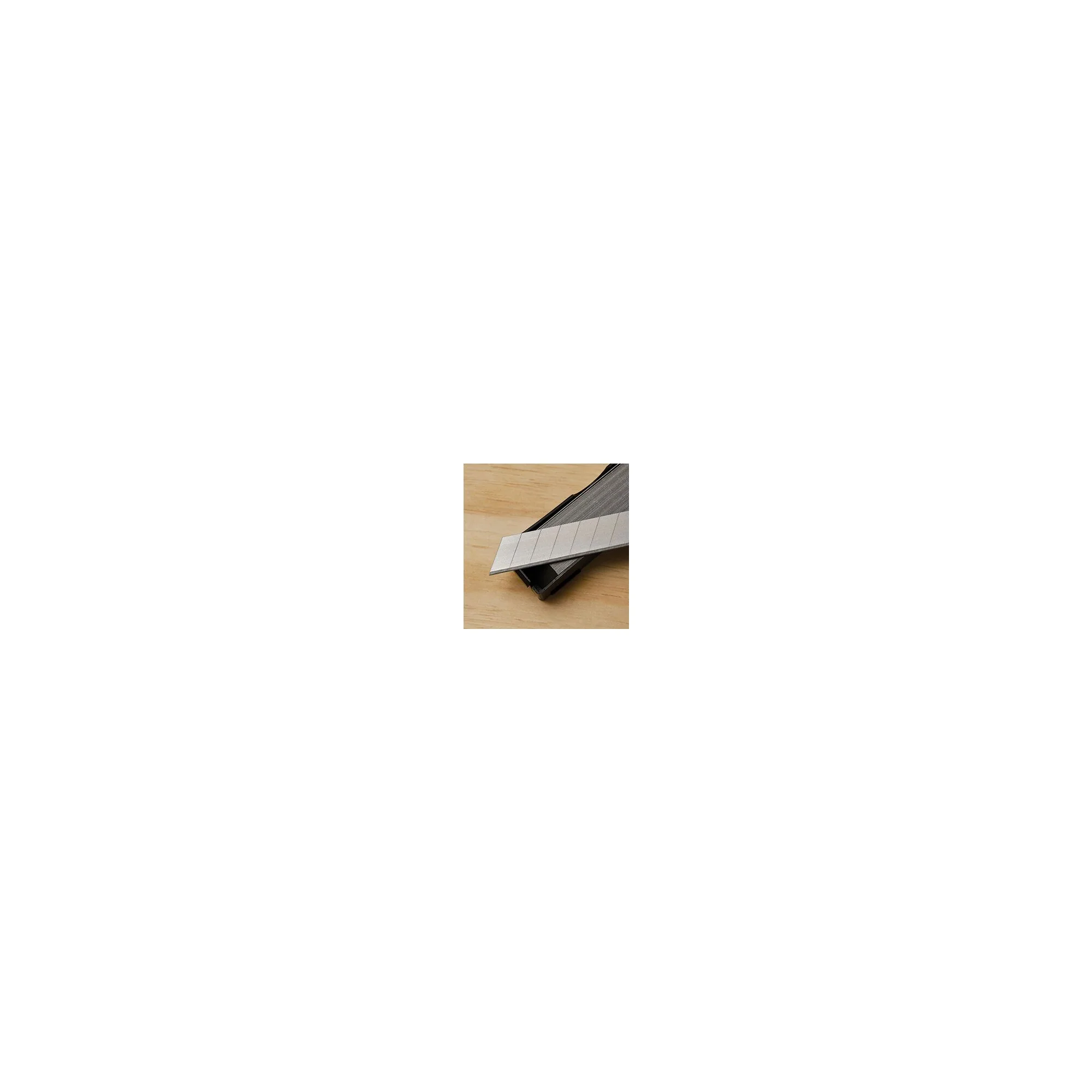 Stanley 50PK 18mm Quick-Point Snap-Off Blades w/ Dispeneser - Image 7