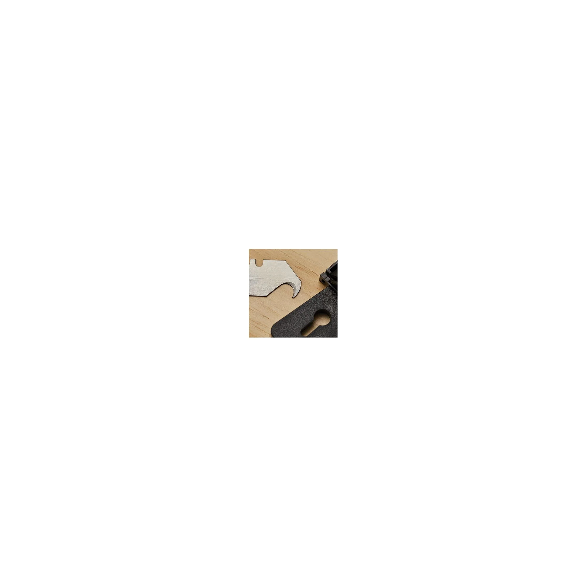 Stanley 50PK 18mm Quick-Point Snap-Off Blades w/ Dispeneser - Image 9
