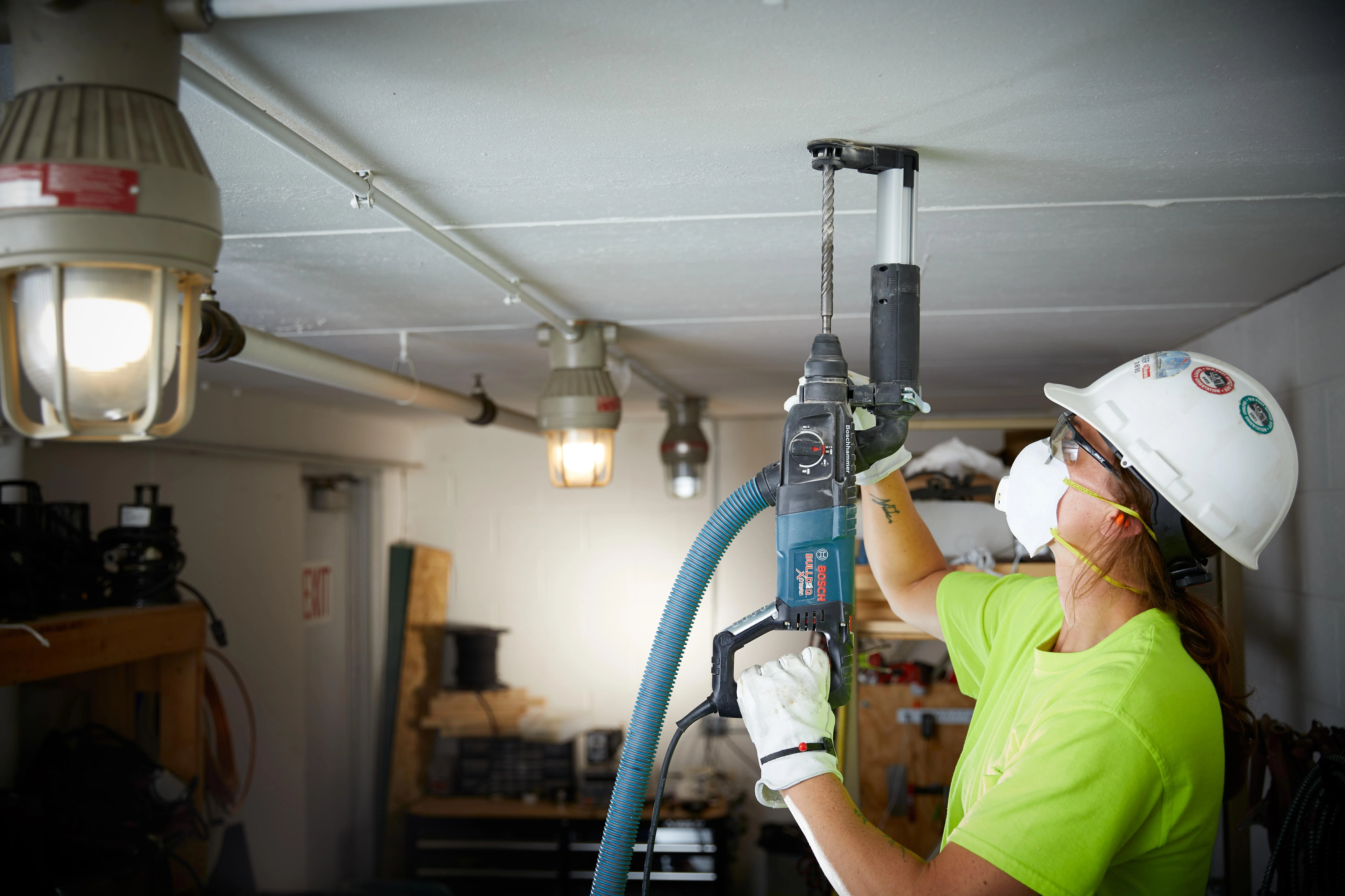 Bosch SDS Plus® Bulldog™ Xtreme 1" D-Handle Rotary Hammer - Image 12