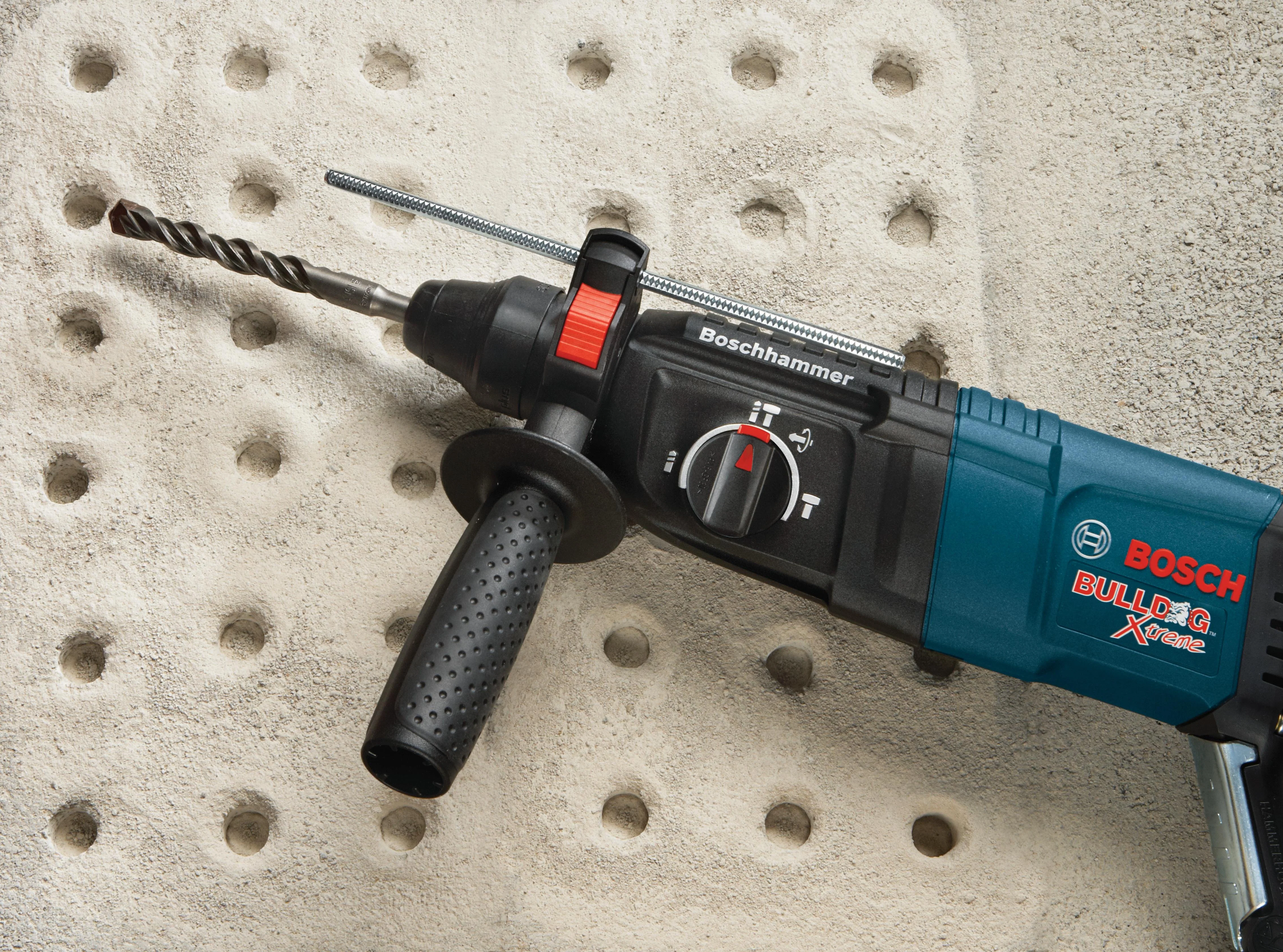 Bosch SDS Plus® Bulldog™ Xtreme 1" D-Handle Rotary Hammer - Image 6