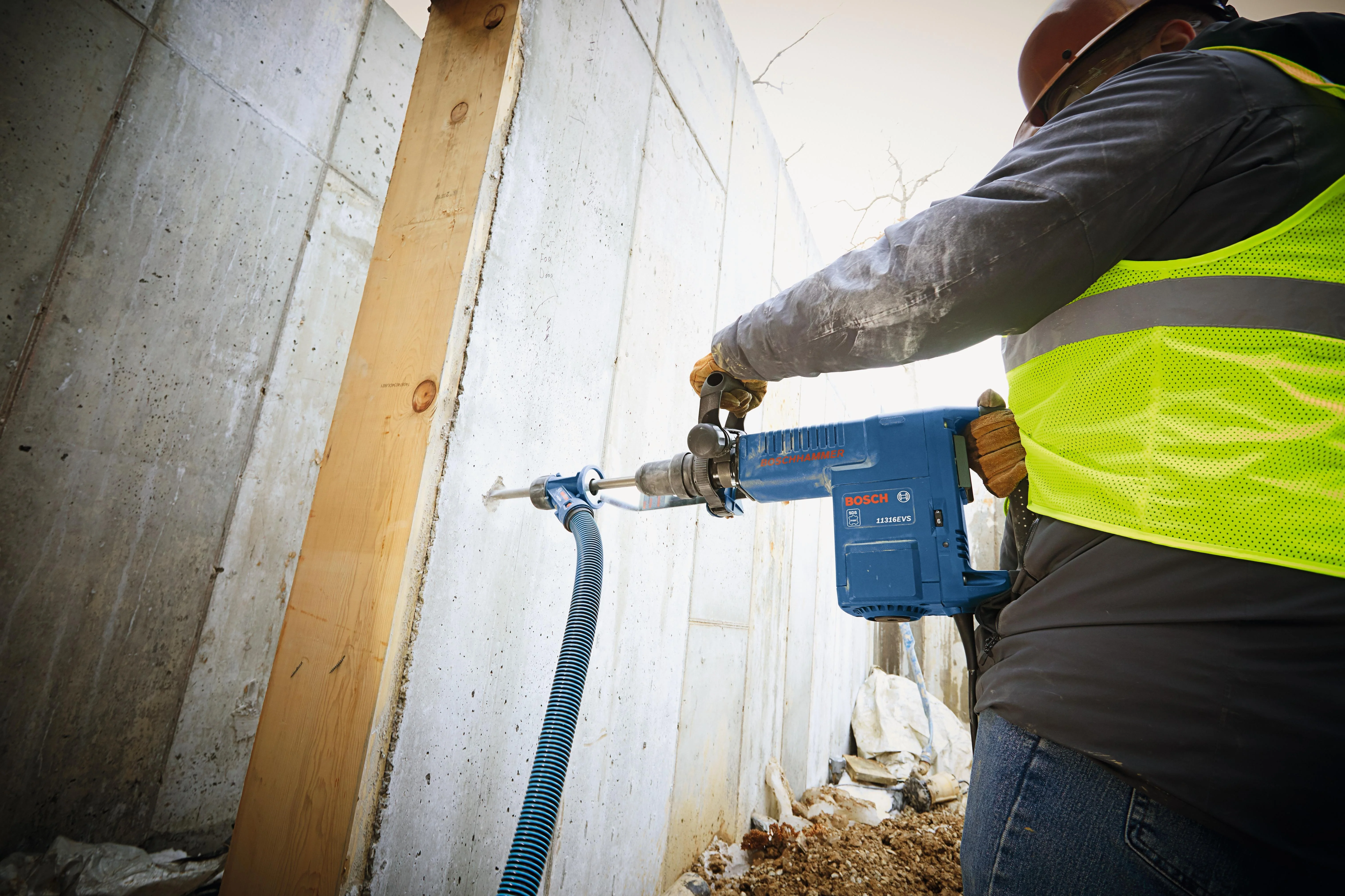 Bosch 14 Amp SDS MAX® Demolition Hammer - Image 6