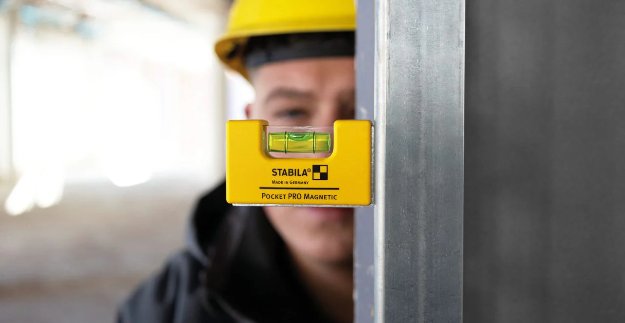 Stabila Pocket Pro Magnetic Spirit Level - 3" - Image 7