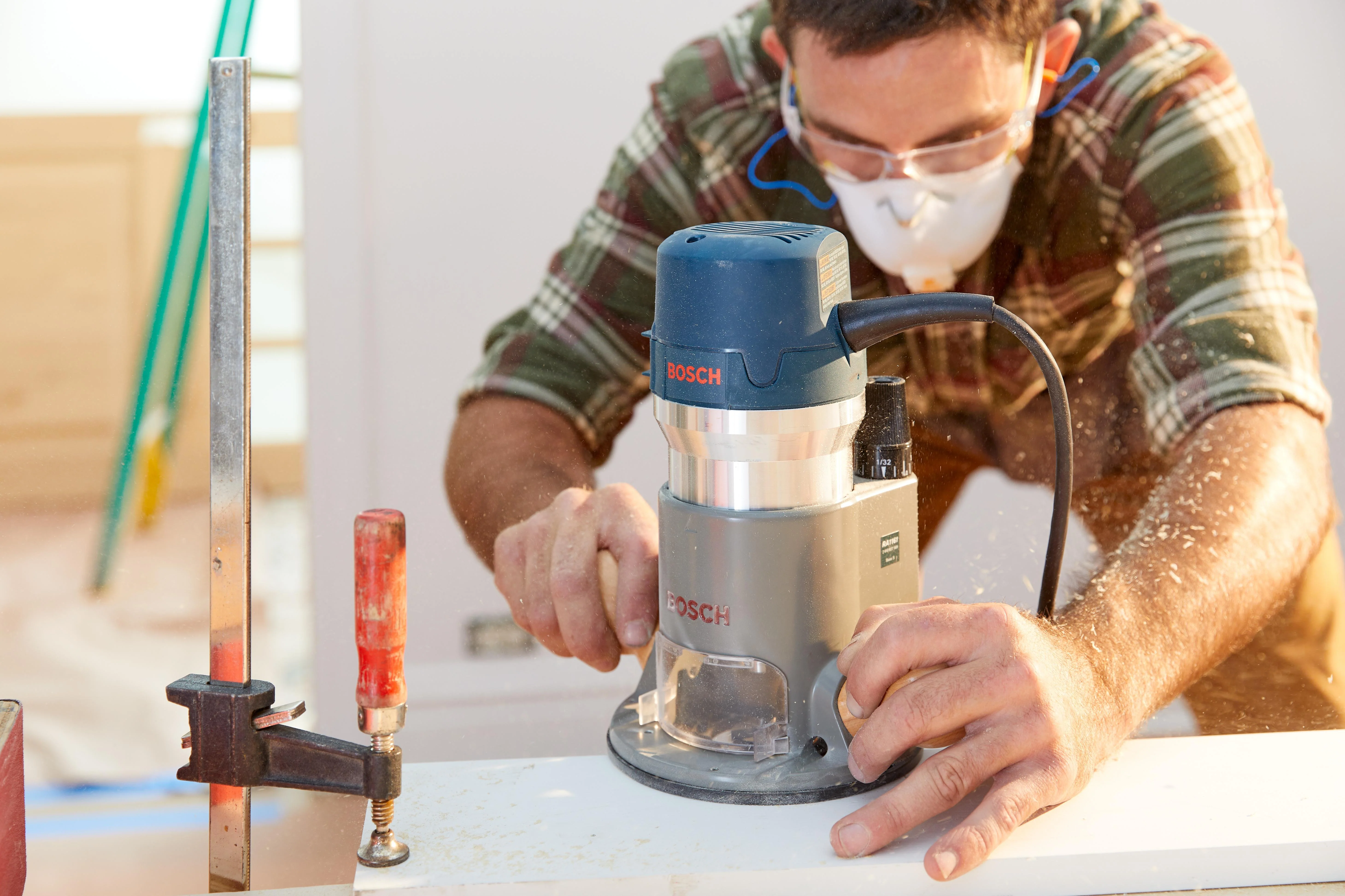 Bosch 2.25 HP Combination Plunge/Fixed-Base Router - Image 10