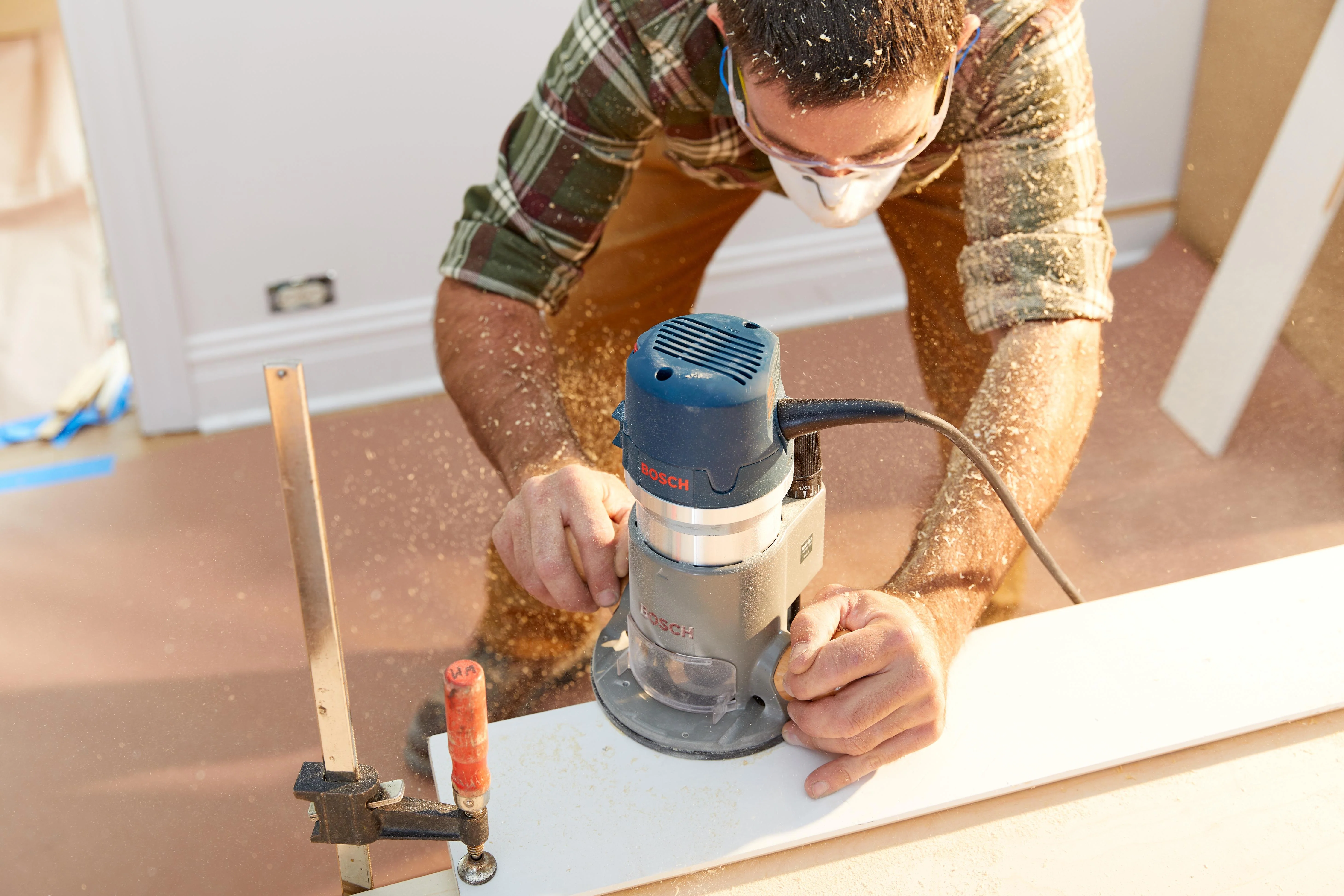 Bosch 2.25 HP Combination Plunge/Fixed-Base Router - Image 11