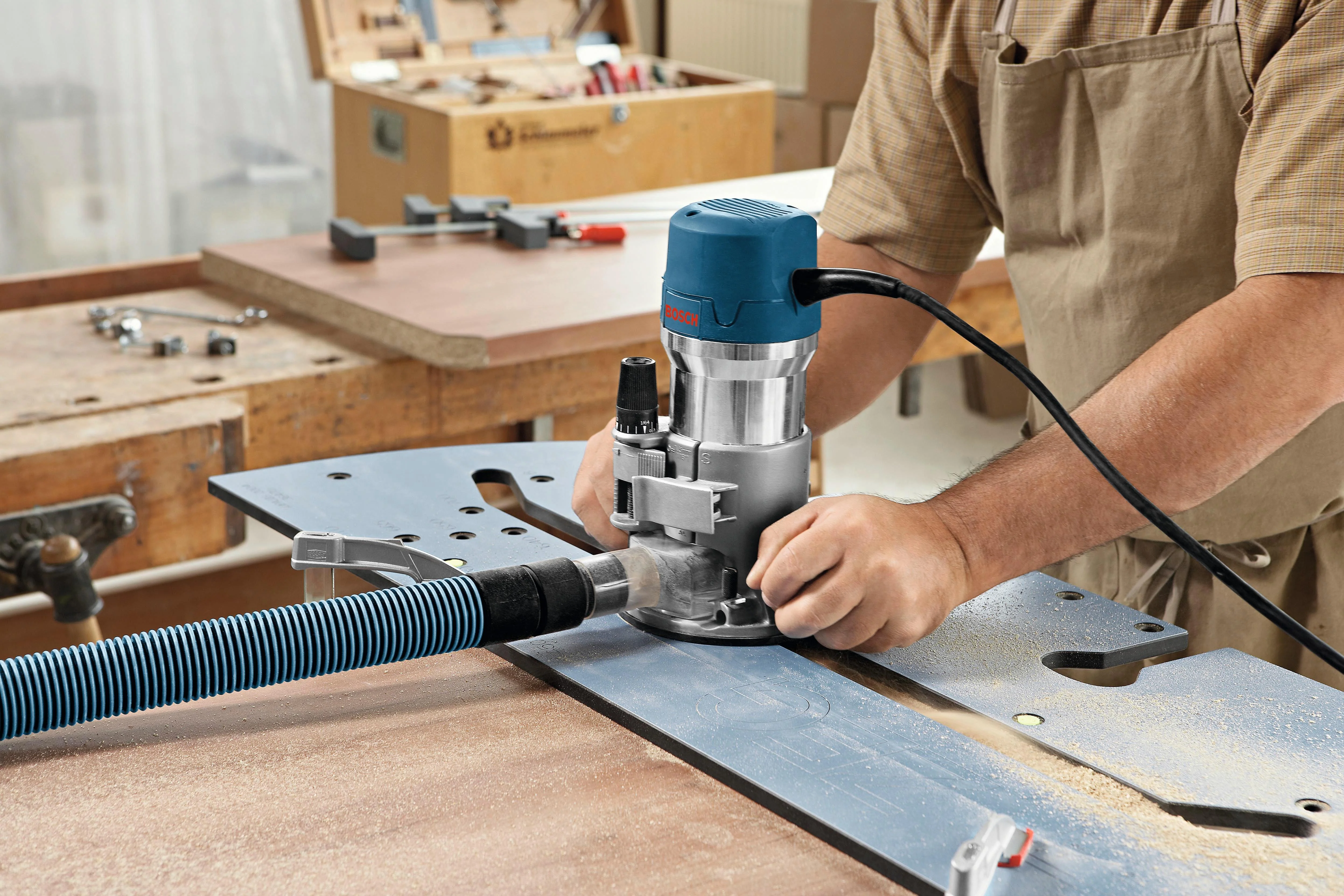 Bosch 2.25 HP Combination Plunge/Fixed-Base Router - Image 8
