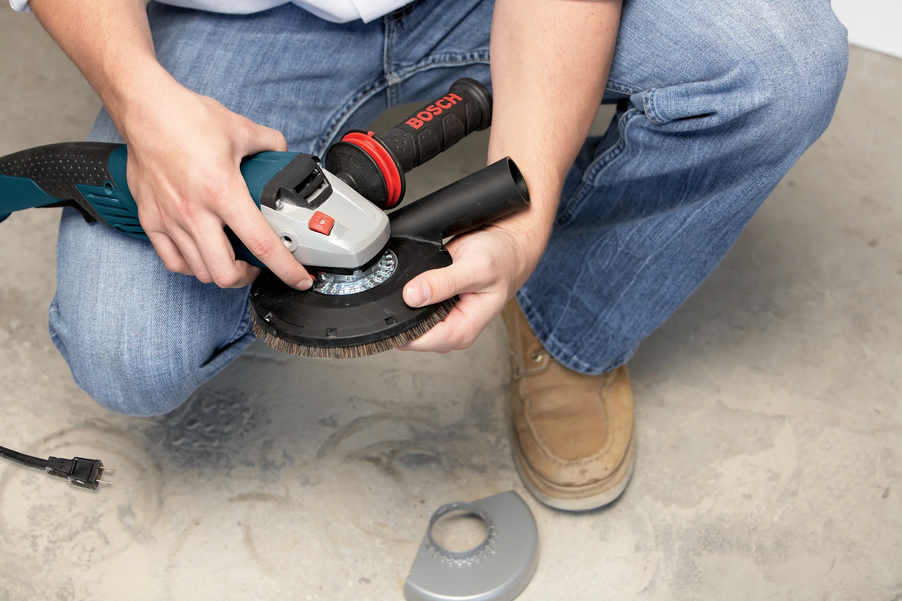 Bosch Surface Grinding Dust-Extraction Attachment - Image 4