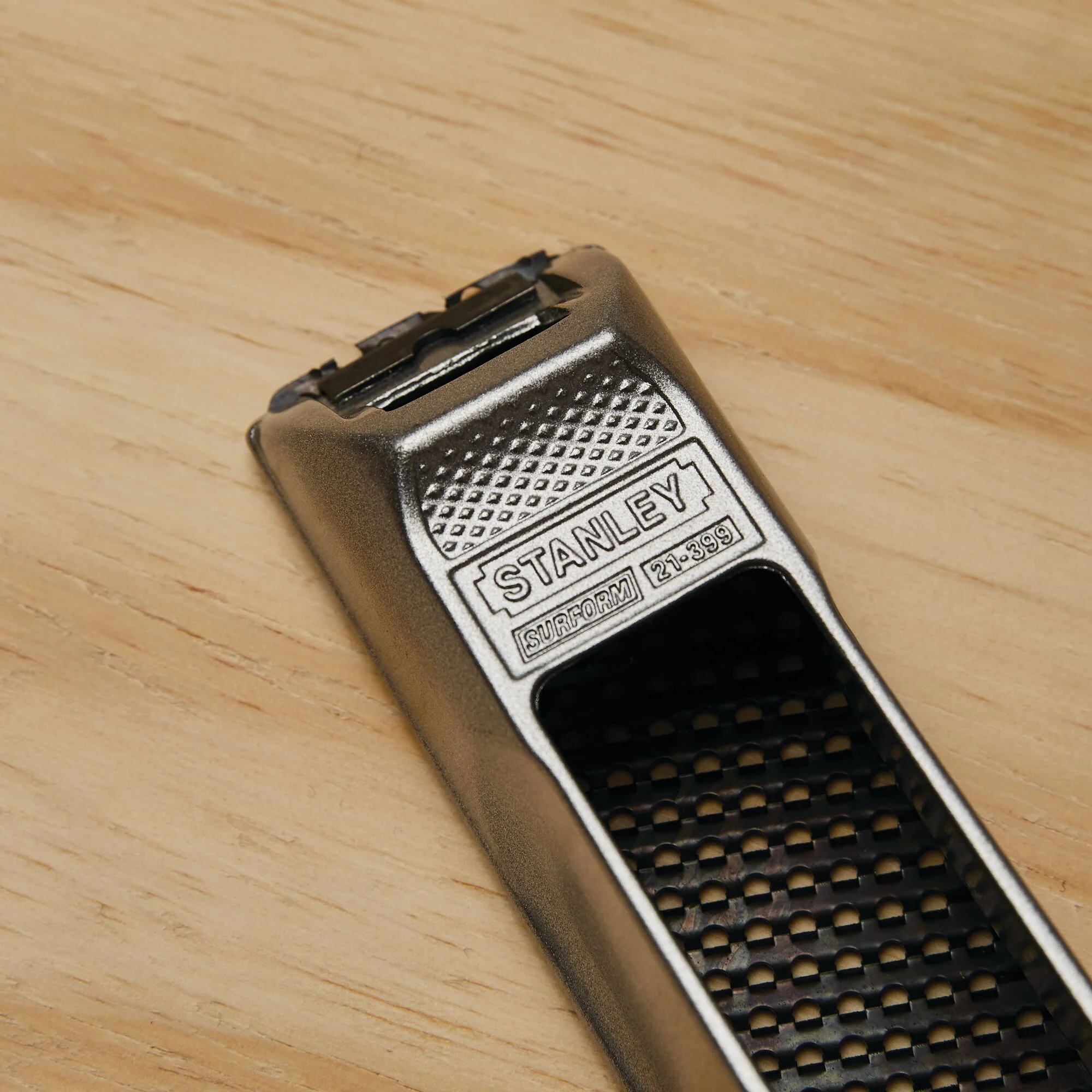 Stanley 6" SURFORM Pocket Plane - Image 3