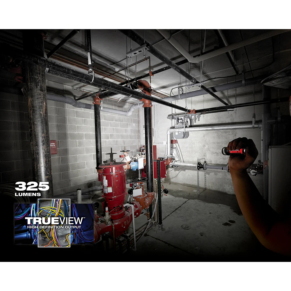 Milwaukee 325-Lumen LED Focusing Flashlight - Image 5