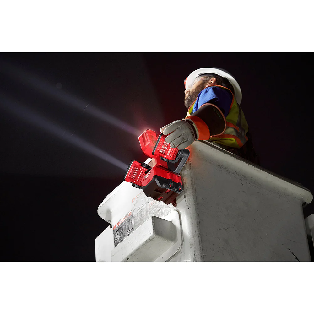 Milwaukee M18 Cordless Utility Bucket Light  - Tool Only - Image 8