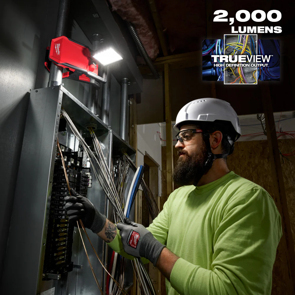 Milwaukee M18™ ROVER™ Clamping Flood Light - Image 5