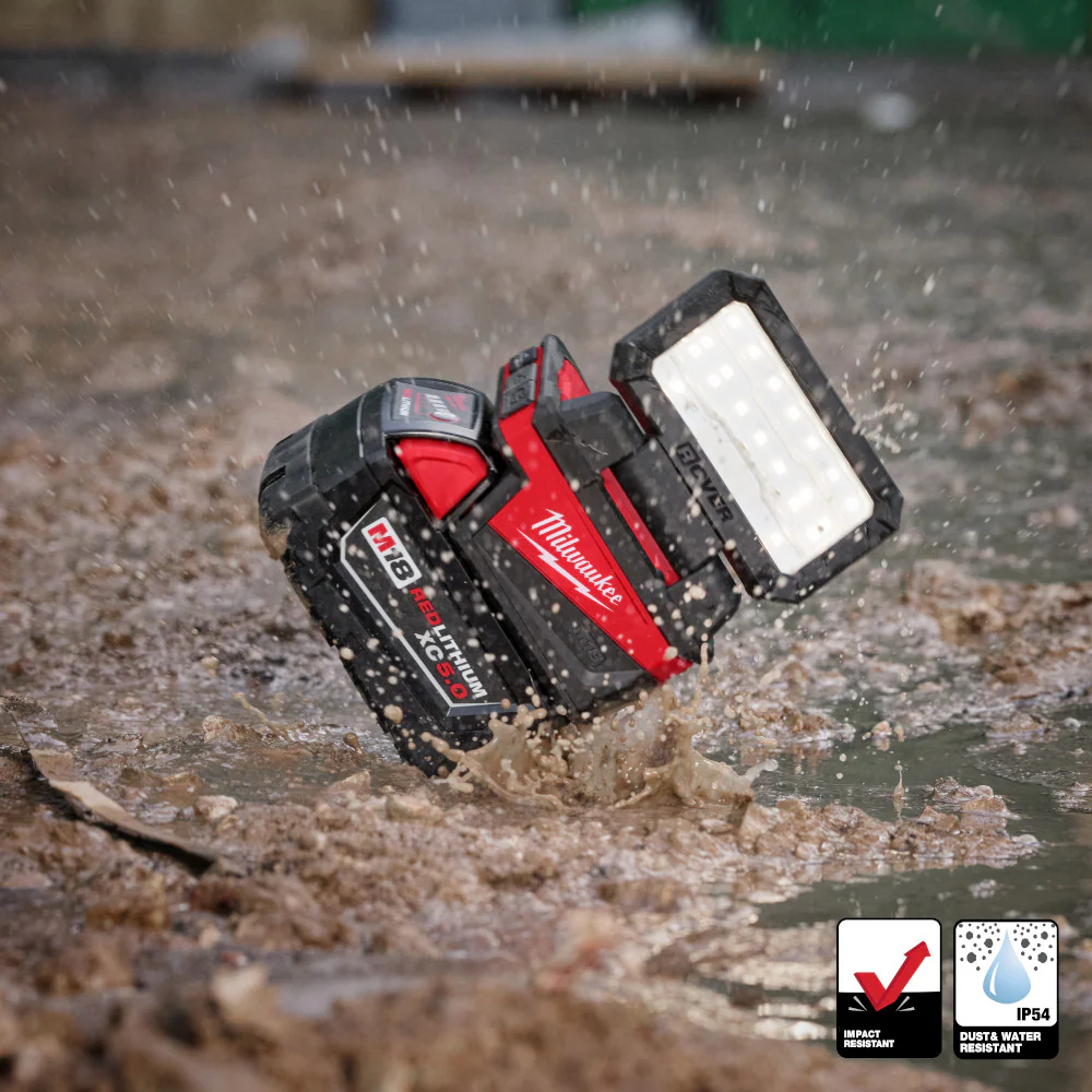 Milwaukee M18™ ROVER™ Compact Folding Flood Light w/ USB Charging - Image 7