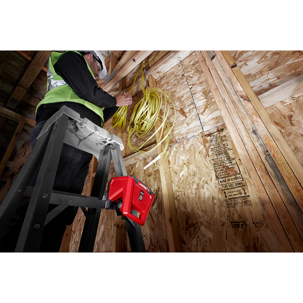 Milwaukee M12 Cordless Compact Flood Light - Tool Only - Image 8