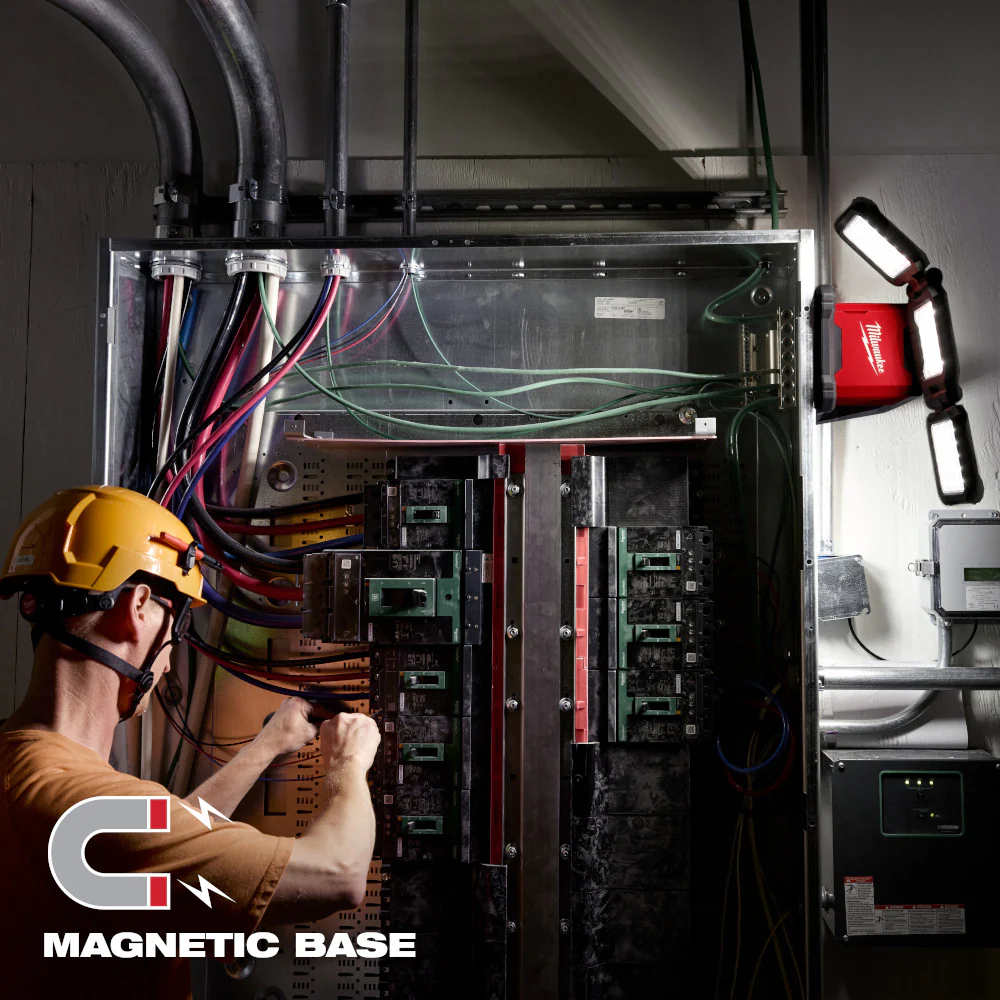 Milwaukee M18™ ROVER™ Dual Power Triple-Panel Flood & Area Light - Image 7