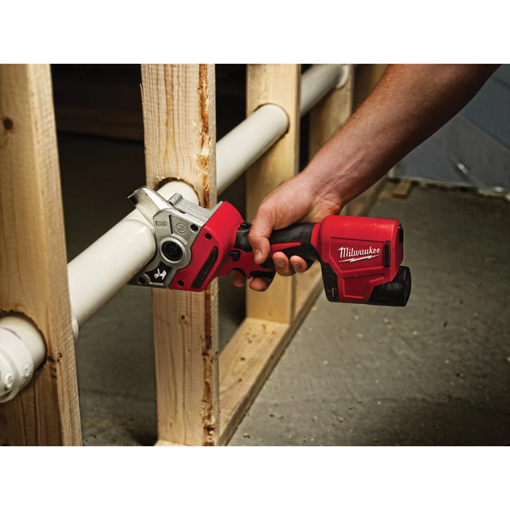 Milwaukee M12 Cordless PVC Shear Kit - Image 3