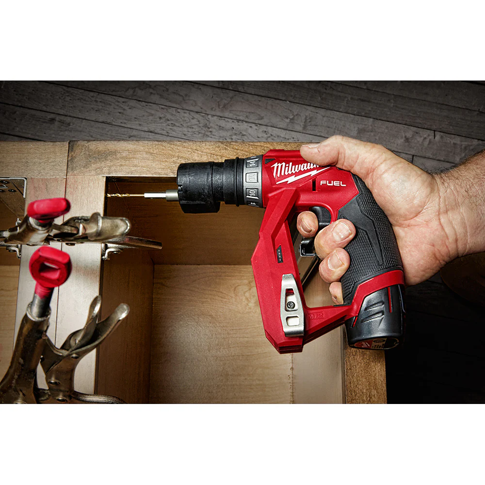 Milwaukee M12 FUEL Cordless Installation Drill/Driver Kit - Image 21