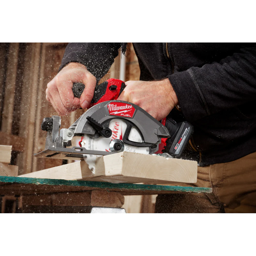 Milwaukee M12 FUEL™ 5-3/8" Circular Saw - Tool Only - Image 9