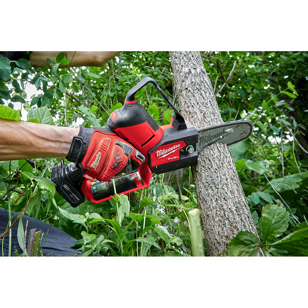 Milwaukee M12 FUEL Cordless HATCHET 6" Pruning Saw (Tool-Only) - Image 12