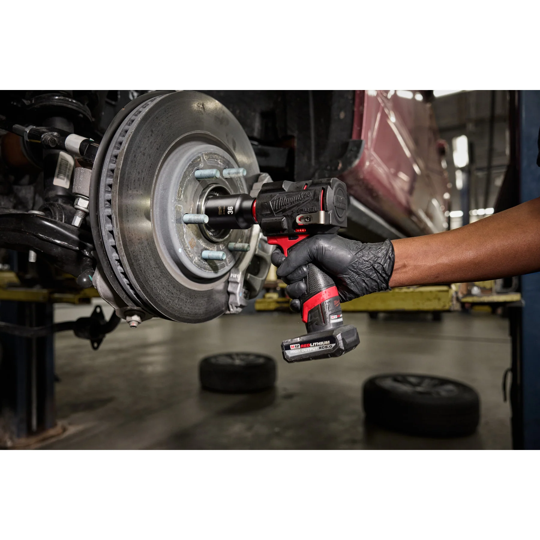 Milwaukee M12 FUEL™ Stubby 3/8" Impact Wrench 1 Battery Kit - Image 9