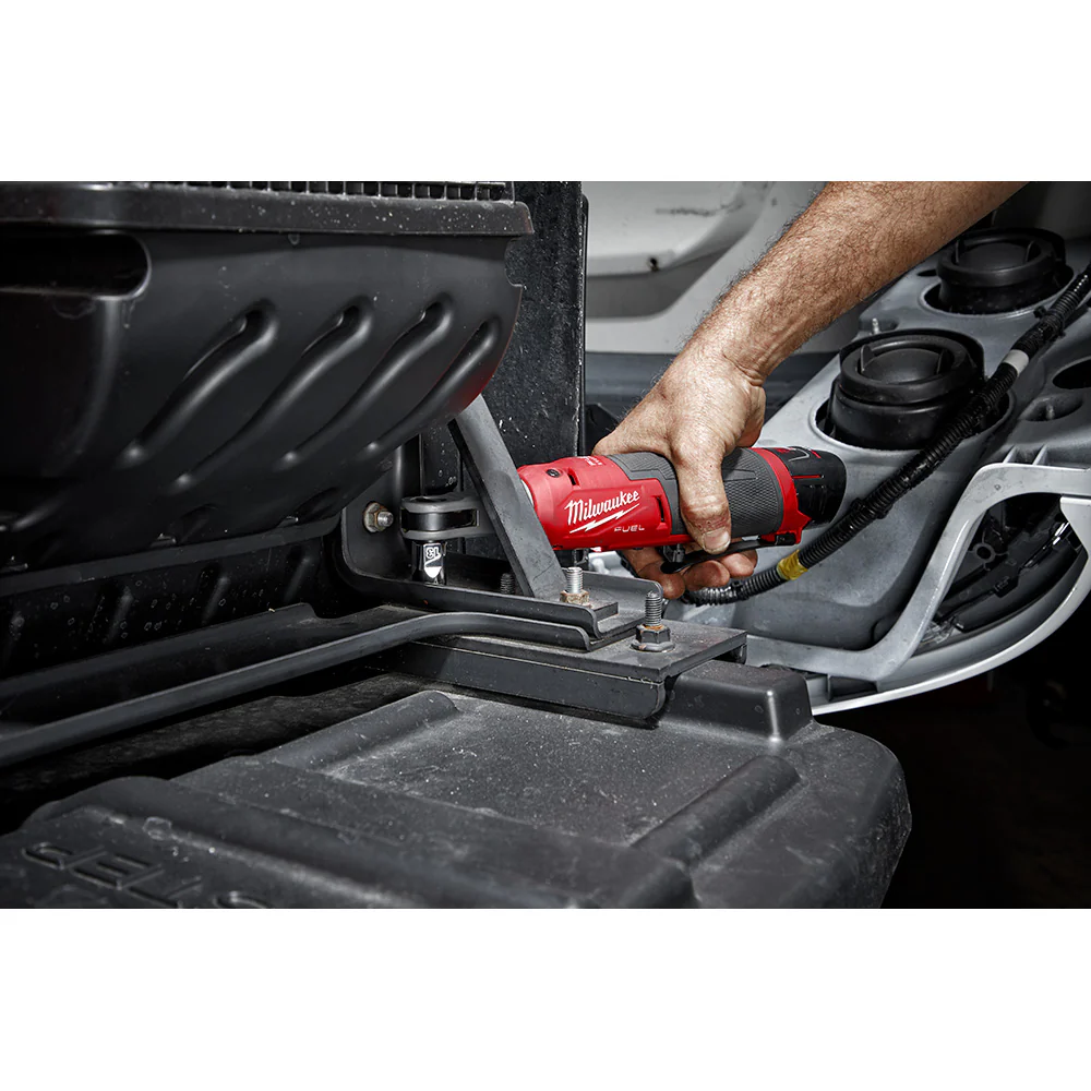 Milwaukee M12 FUEL 3/8" High Speed Ratchet - Tool Only - Image 10