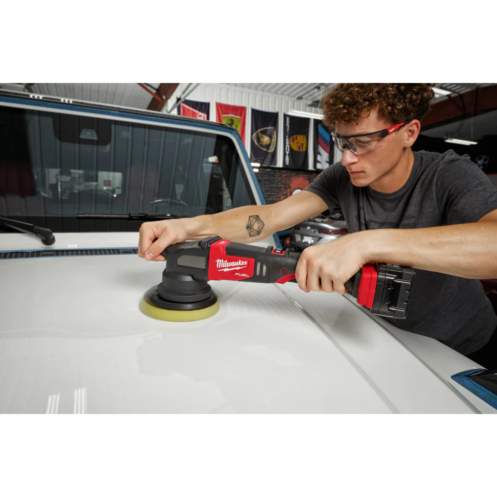 Milwaukee M18 FUEL Cordless 15mm Random Orbital Polisher - Tool Only - Image 9