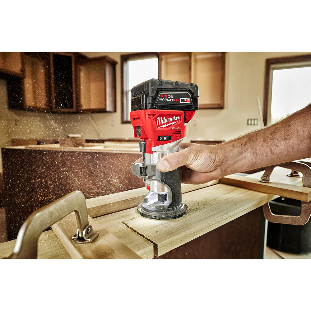 Milwaukee M18 FUEL Cordless Compact Router - Tool Only - Image 9