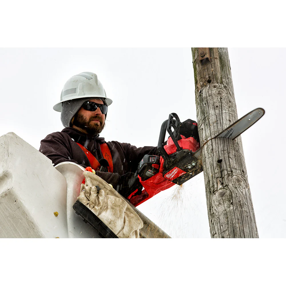 Milwaukee M18 FUEL Cordless 16" Chainsaw - Tool Only - Image 11
