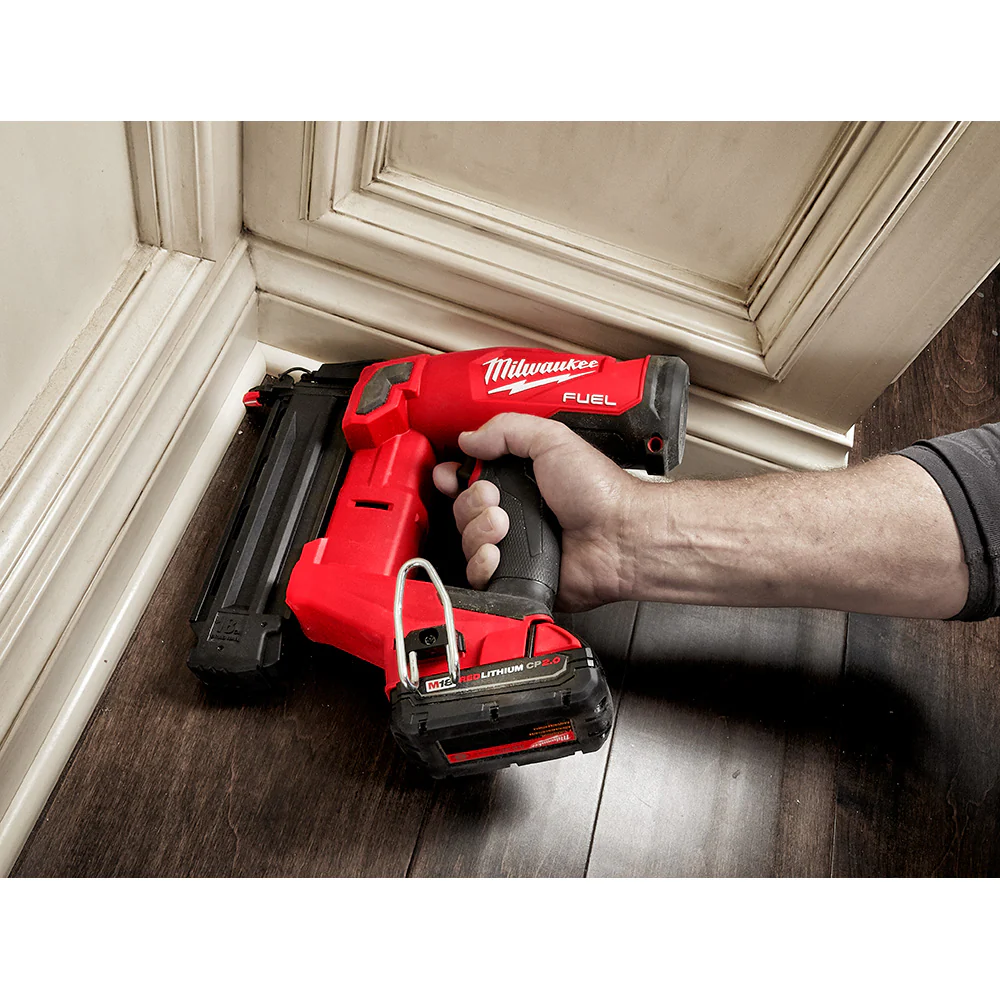 Milwaukee M18 FUEL Cordless 18 Gauge Brad Nailer Kit - Image 10