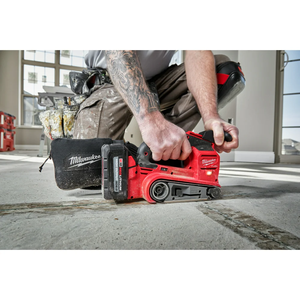 Milwaukee M18 FUEL Cordless Belt Sander - Tool Only - Image 11