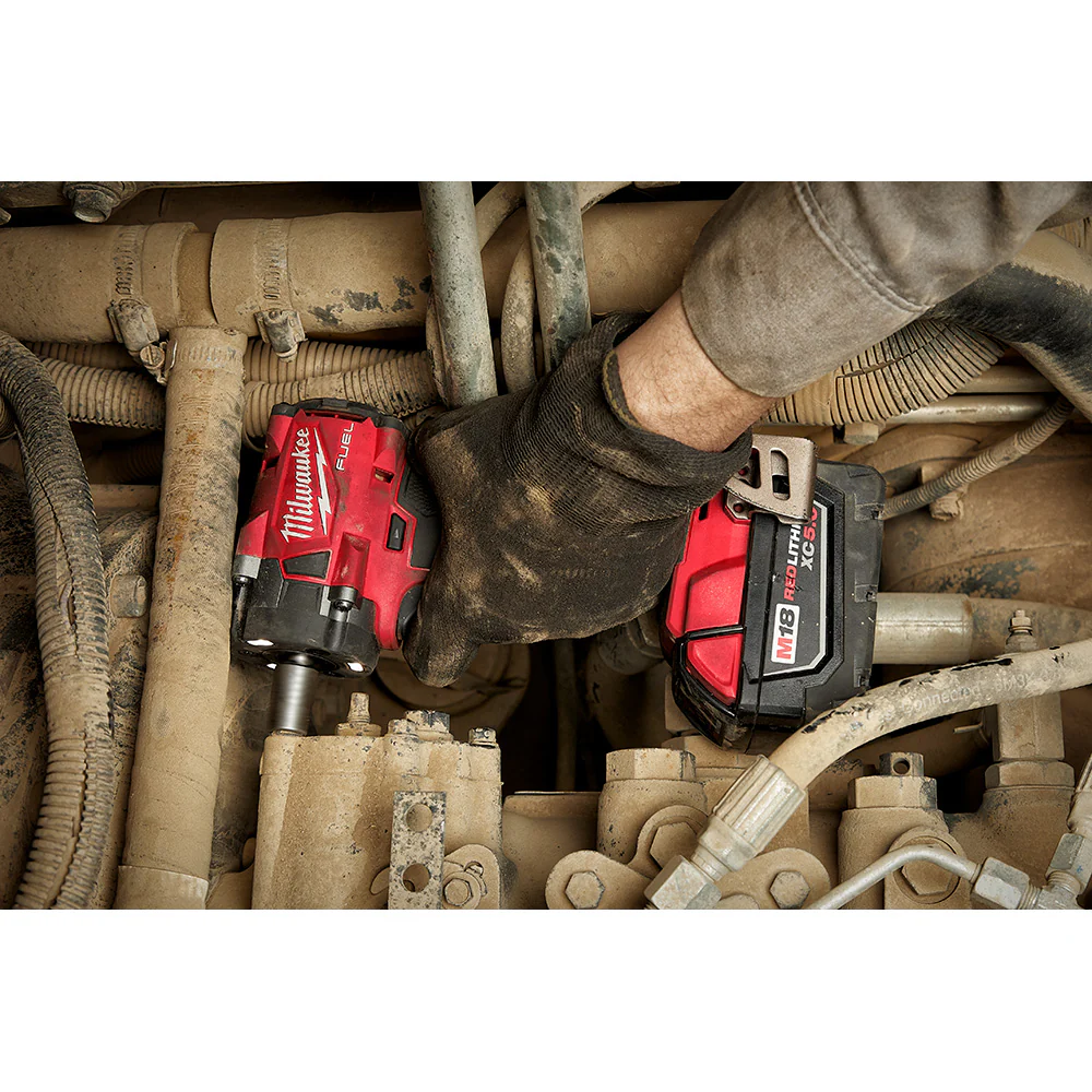 Milwaukee M18 FUEL™ 1/2" Compact Impact Wrench Kit w/ Pin Detent - Image 9