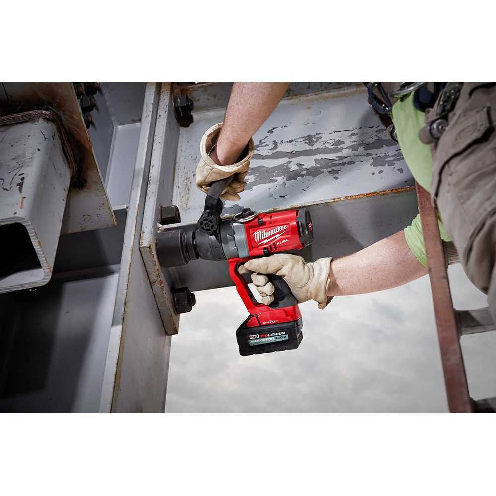 Milwaukee M18 FUEL Cordless 1" High Torque Impact Wrench with ONE-KEY Kit - Image 12