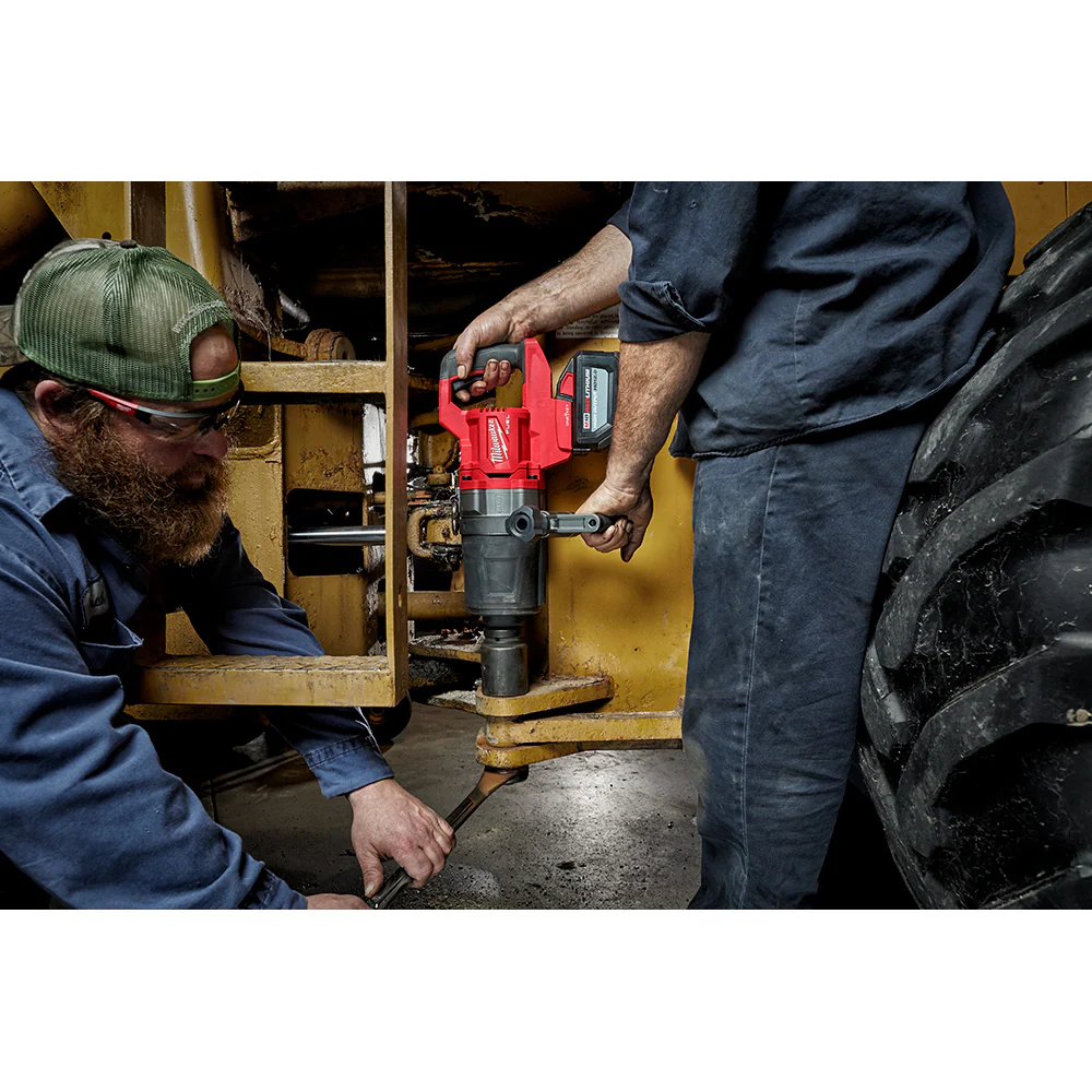 Milwaukee M18 FUEL™ 1" D-Handle High Torque Impact Wrench w/ ONE-KEY™ - Image 9