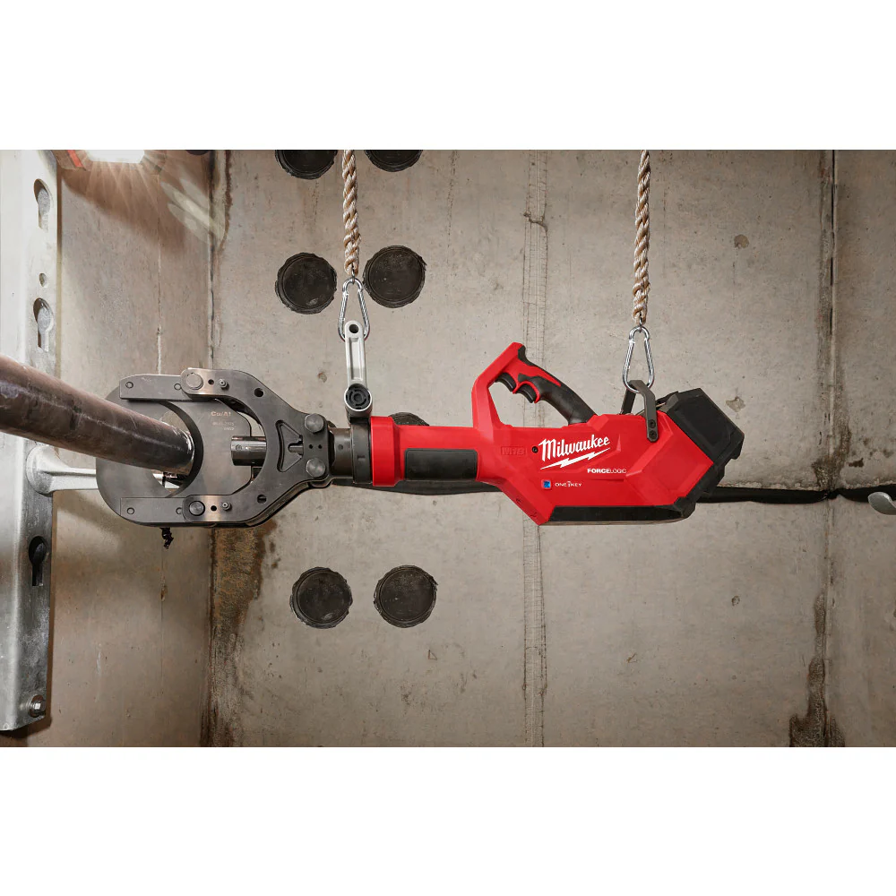 Milwaukee M18™ FORCE LOGIC™ 5" Underground Cable Cutter w/ Wireless Remote - Image 9