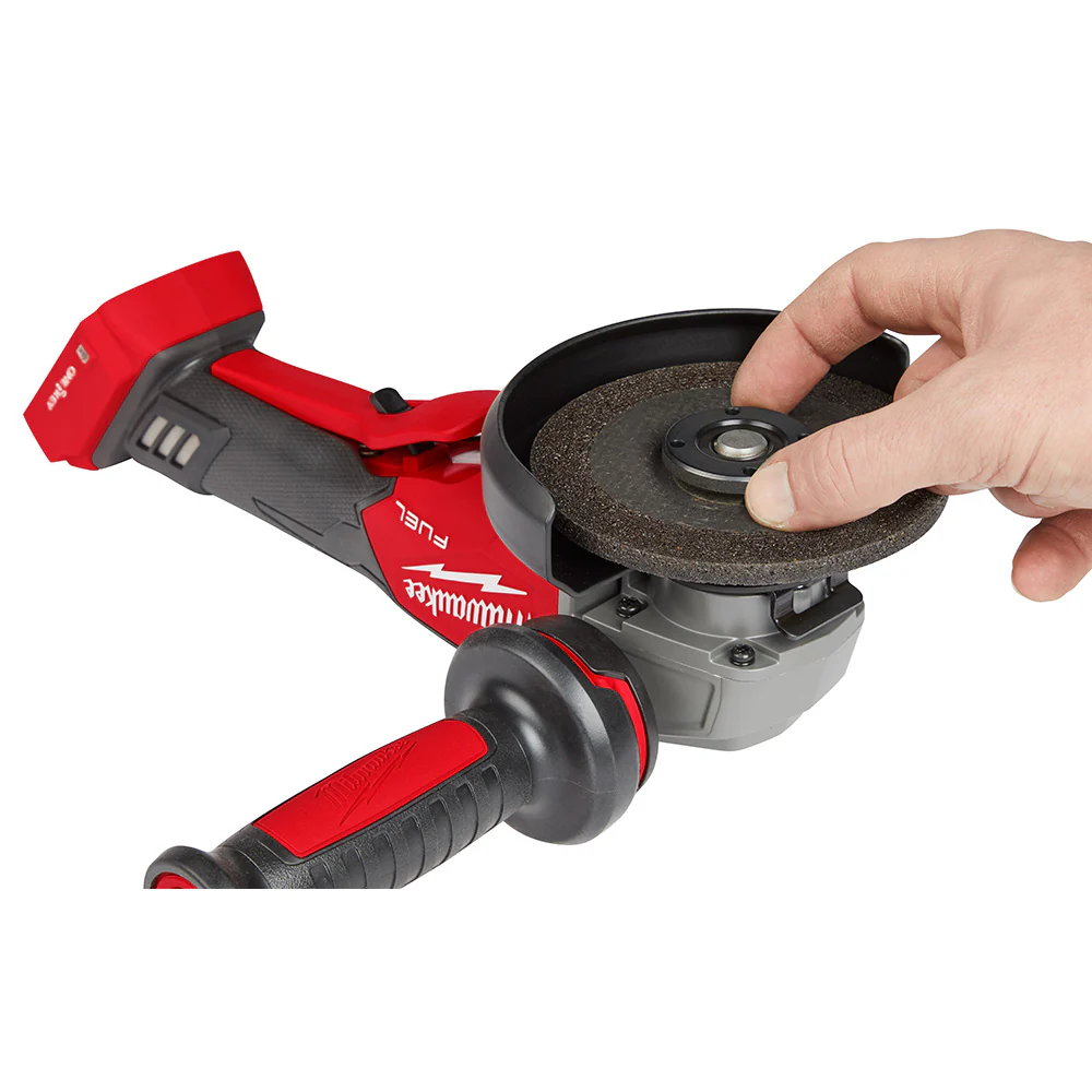Milwaukee M18 FUEL 4-1/2"/5" Braking Grinder w/ ONE-KEY - Image 17