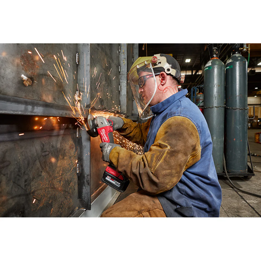 Milwaukee M18 FUEL 4-1/2"/5" Braking Grinder w/ ONE-KEY - Image 21
