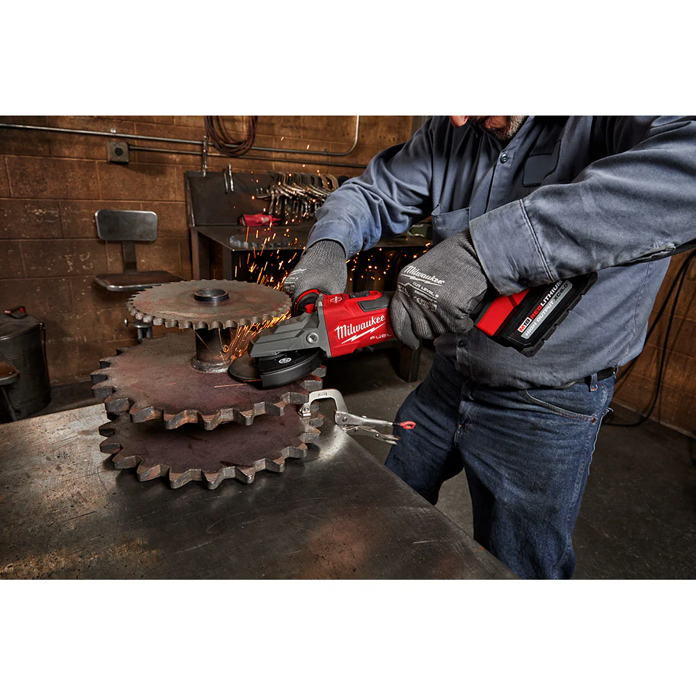 Milwaukee M18 FUEL 5" Flathead Braking Grinder, Slide Switch Lock-On - Image 13