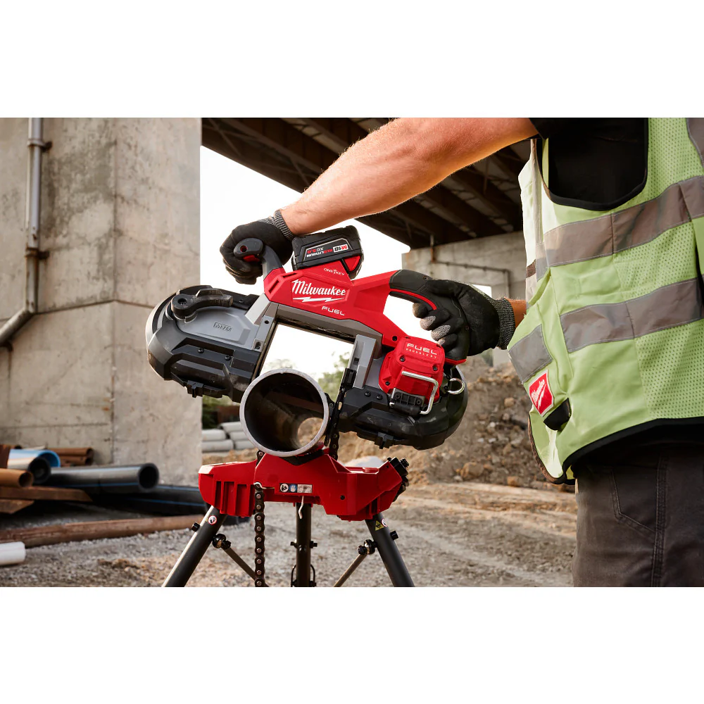 Milwaukee M18 FUEL™ Dual Trigger Deep Cut Band Saw Kit - Image 11