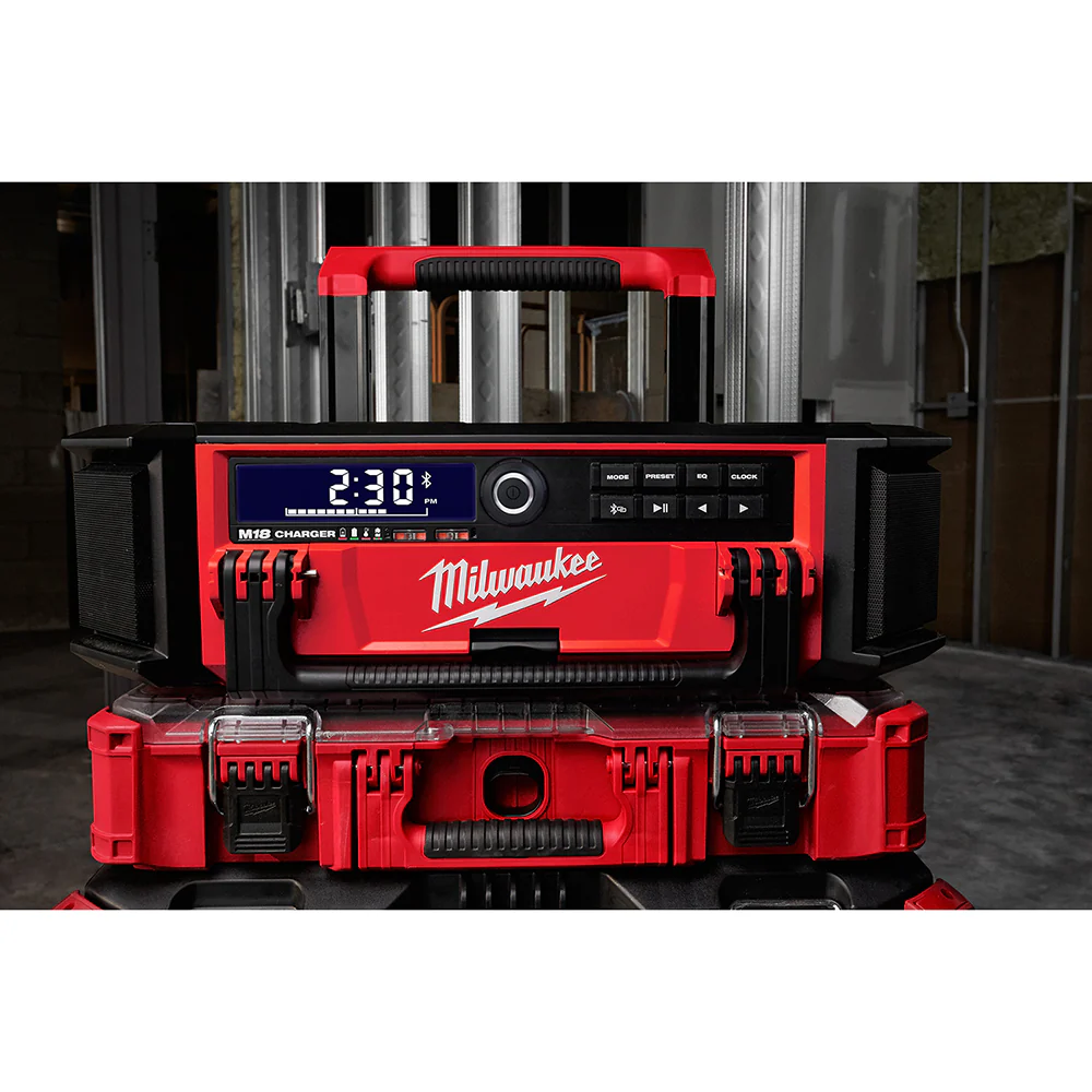 Milwaukee M18 Cordless PACKOUT Radio + Charger - Tool Only - Image 5