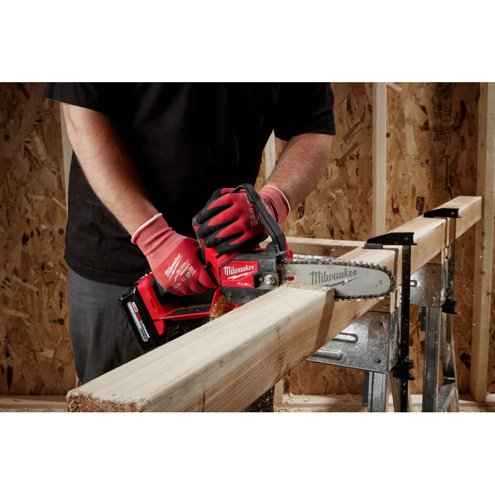 Milwaukee M18 FUEL HATCHET 8" Pruning Saw - Tool Only - Image 13