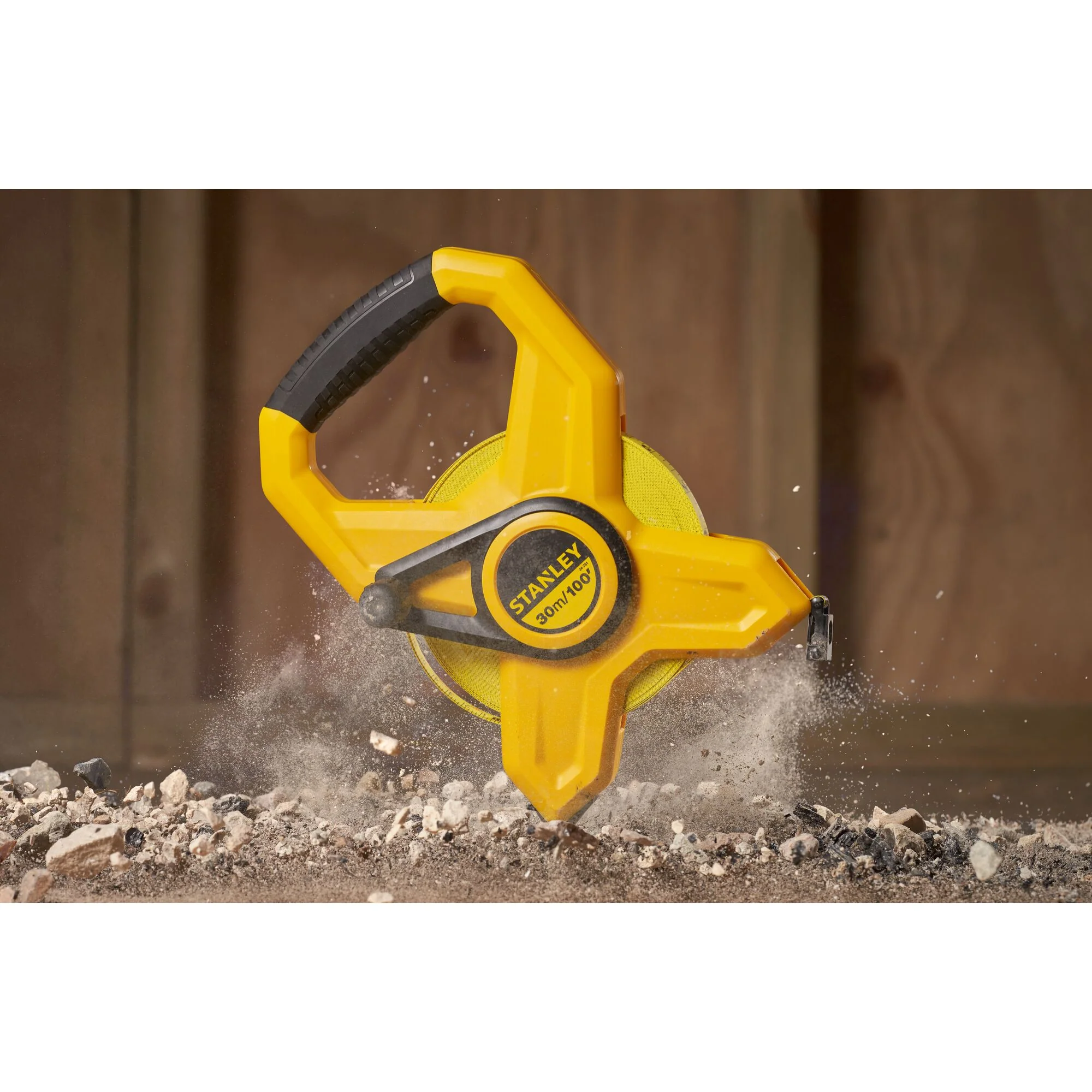 Stanley 30m/100ft Open Reel Fibreglass Tape Measure - Image 5