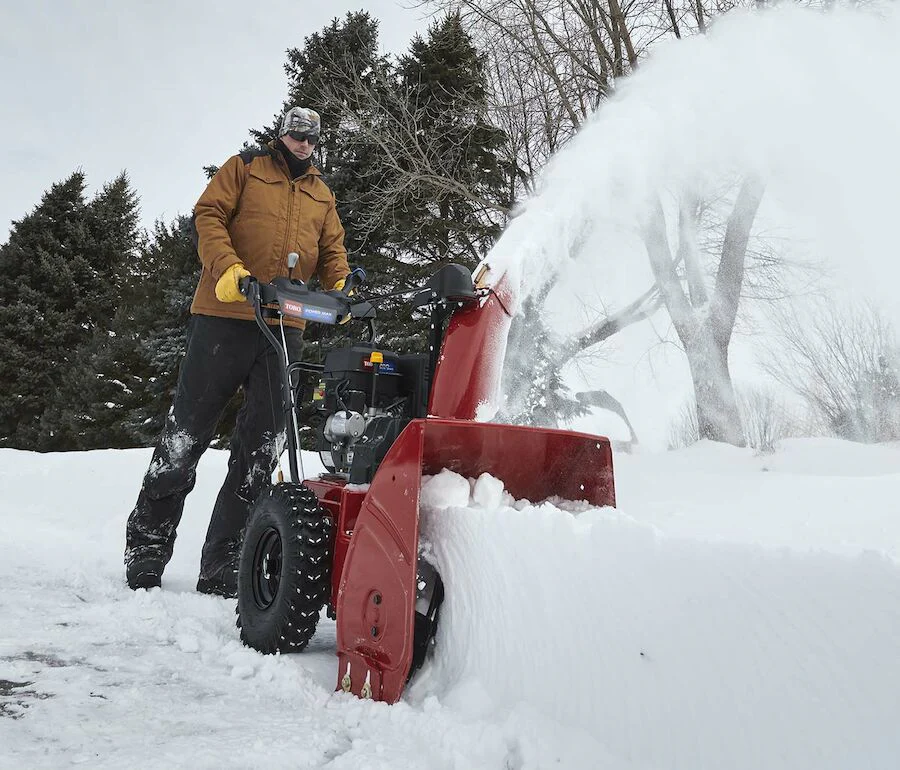 Toro Power Max 24" 824 OE Two Stage Snow Thrower - Image 5