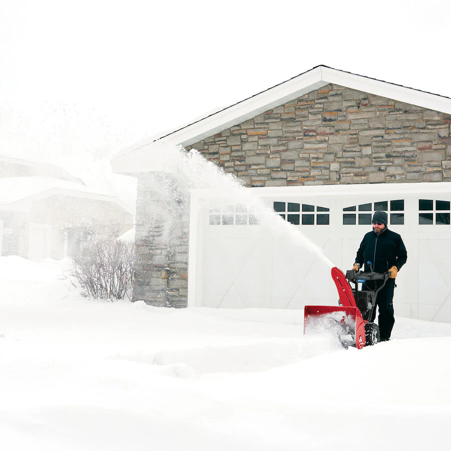Toro Power Max 24" 824 OE Two Stage Snow Thrower - Image 8