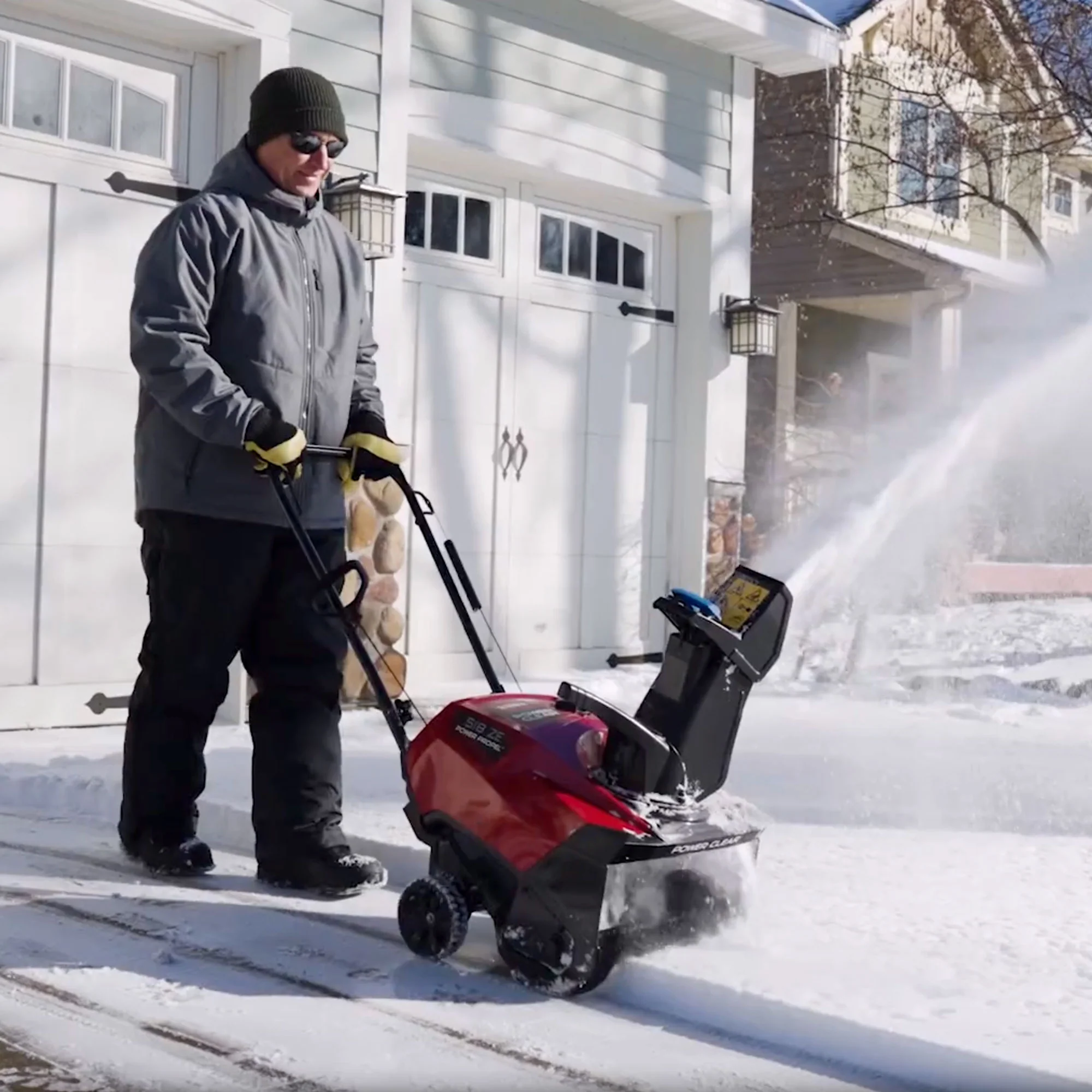 Toro 18" Power Clear® 518 ZE Single Stage Gas Snow Blower w/ Electric Start - Image 4